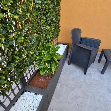 Affittacamere Sfreg - E 3*